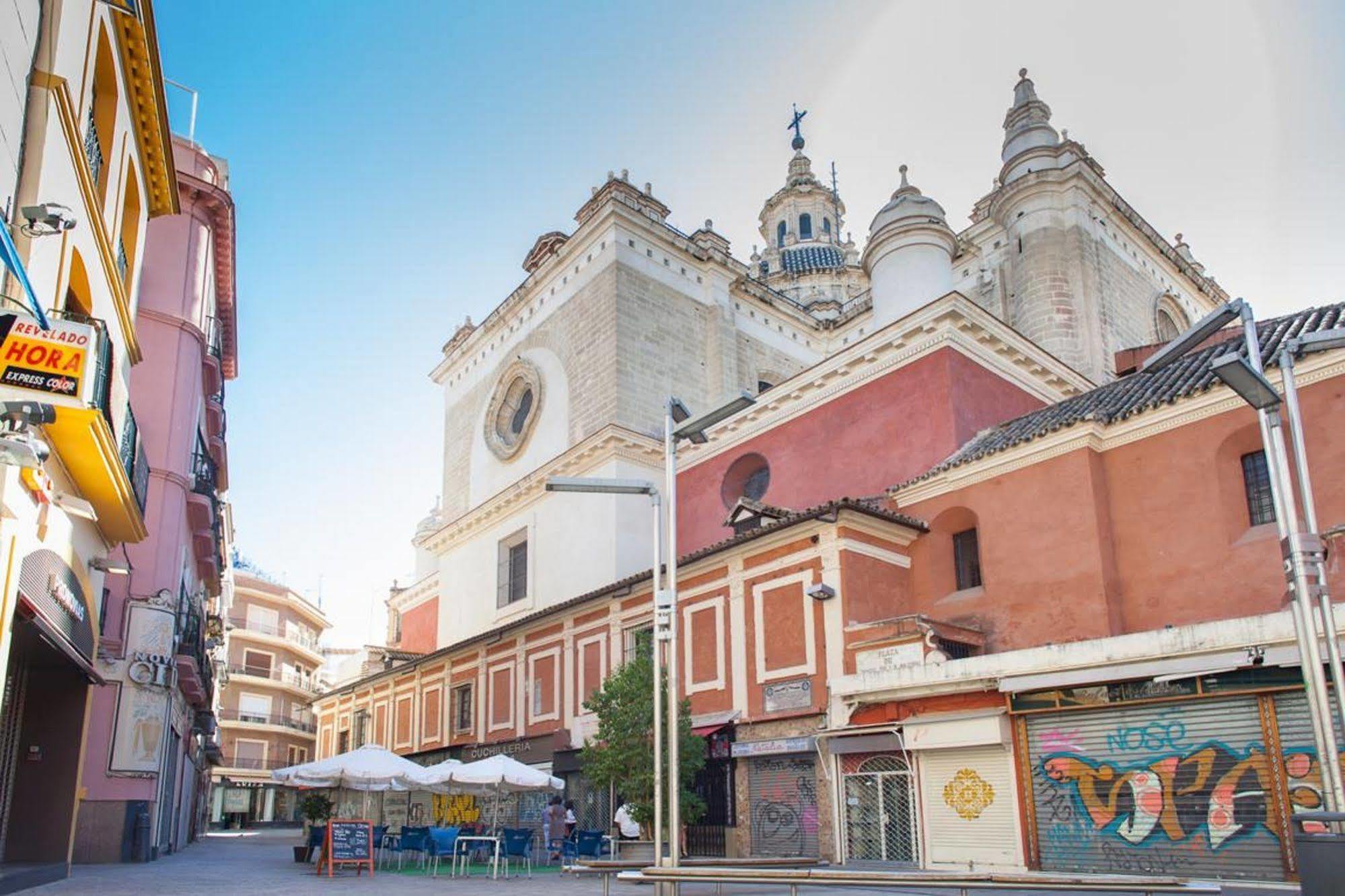 Reservaloen Plaza Del Salvador Севилья Экстерьер фото